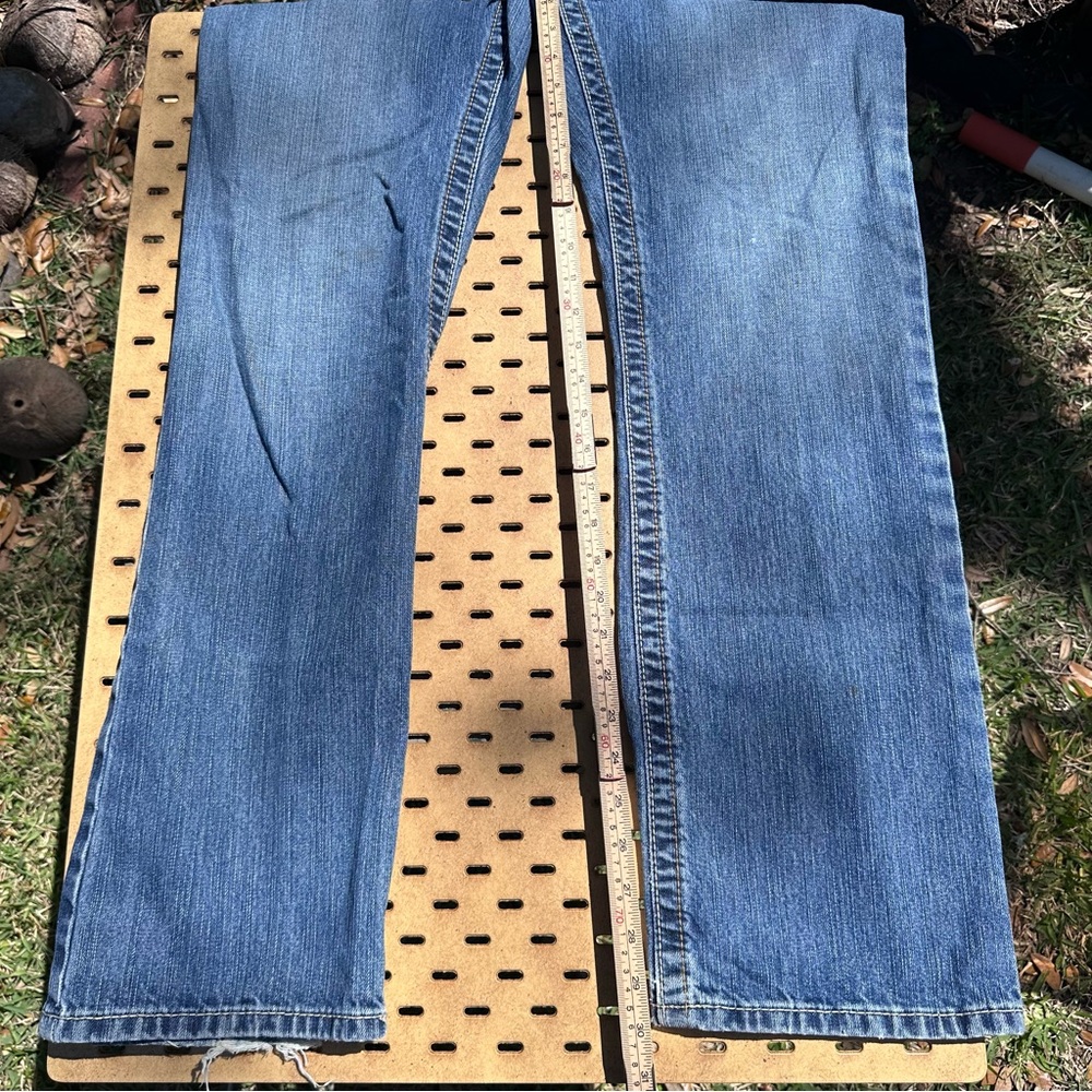 Ariat Work FR Low Rise M4 Blue Denim Back Pocket Jeans with Logo Tab 32x32 - Picture 5 of 11